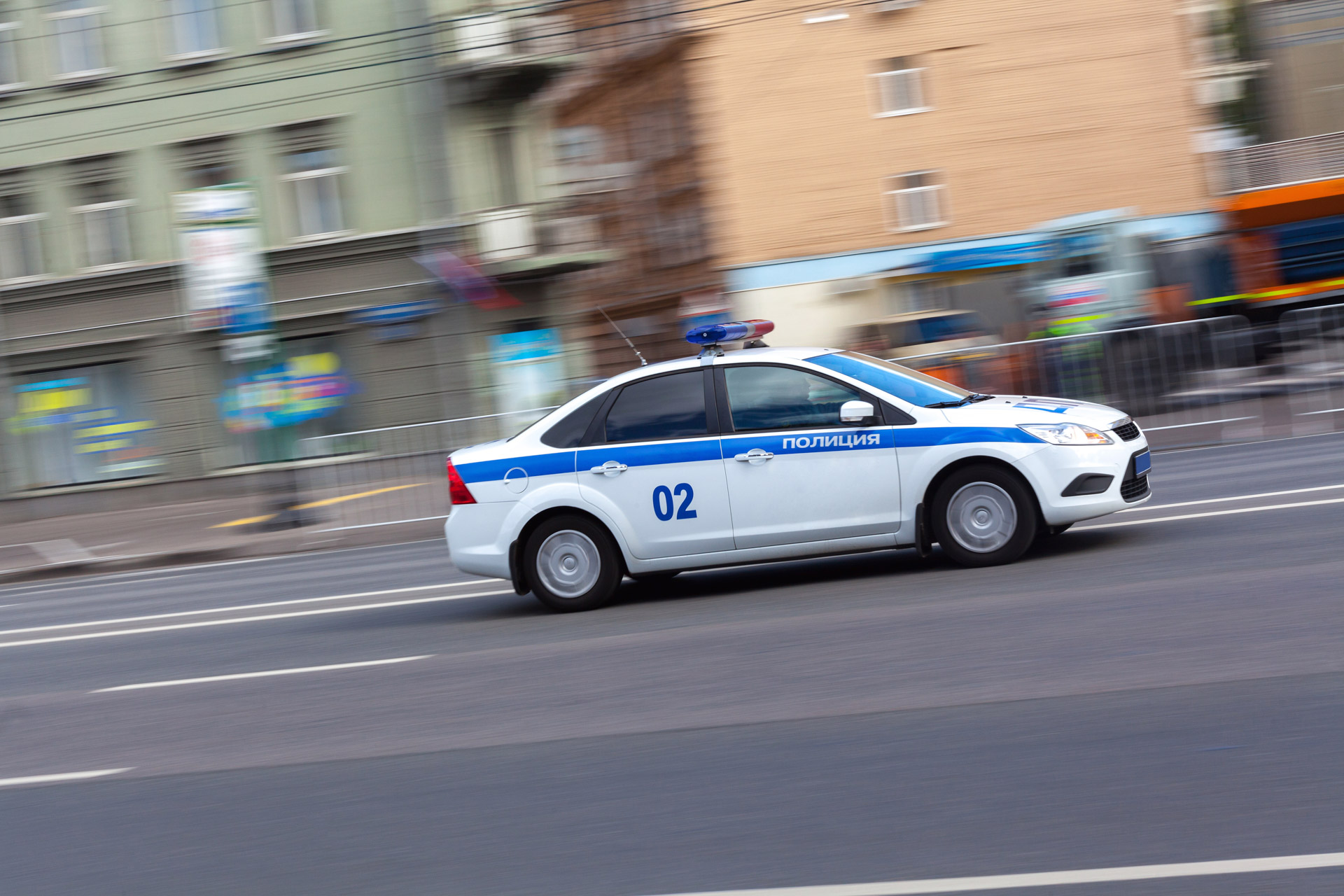 1 - Полицейский автомобиль